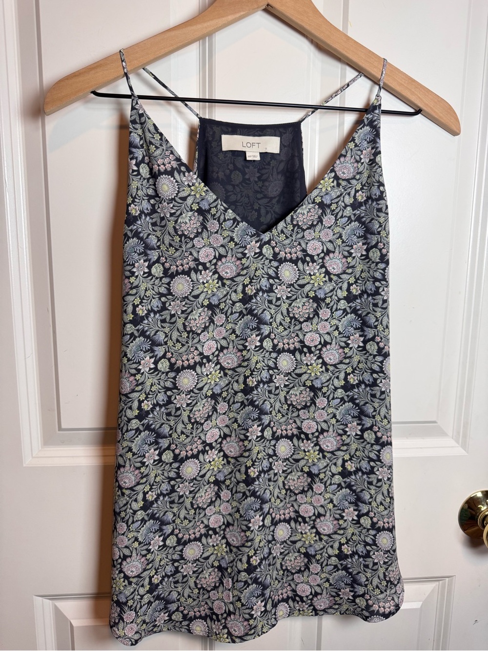 LOFT Gray Floral sleeveless chiffon tank without small Pastel Blooms, feminine,